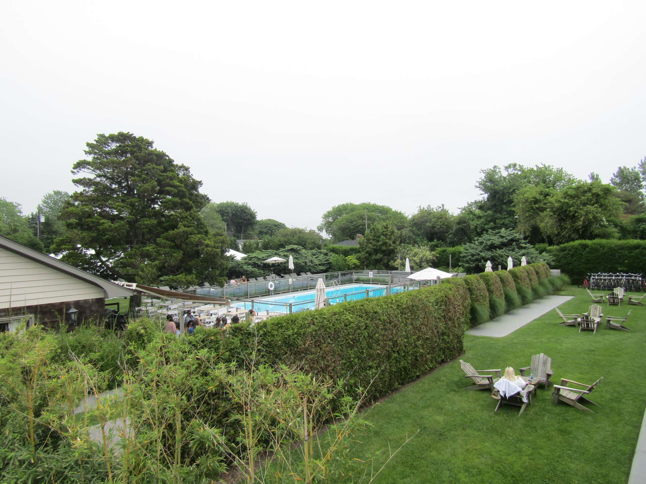 Solé East -Overview Pool and Restaurant