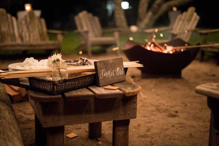 Sole East Wedding. Smores. Photo: 4 Eyes Photography